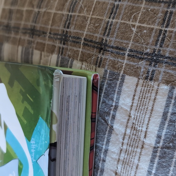 Buffy the Vampire Slayer Season 10 Volume 1 Library Edition - Picture 6 of 6